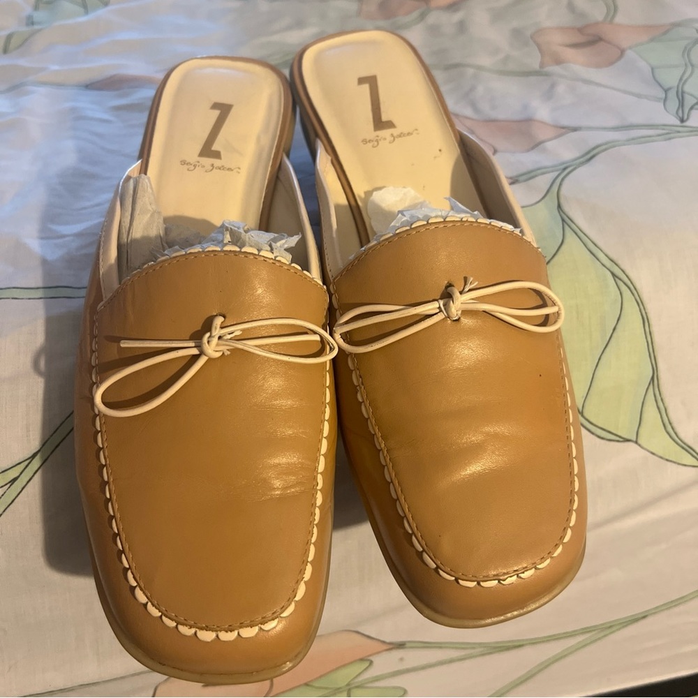 Sergio Zelcer Designer beige & cream slip on leather loafers Size 8.5